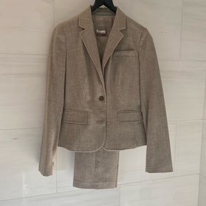 Banana Republic Women’s Suit- Size 0